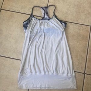 Lululemon athletica off white tank with stripe built in bra size 10